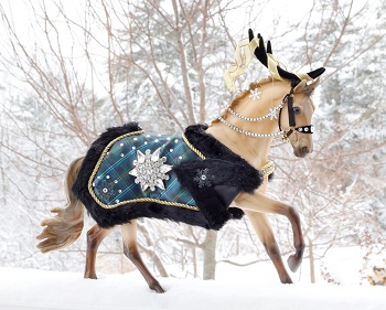 Breyer 2023 Highlander Holiday Horse