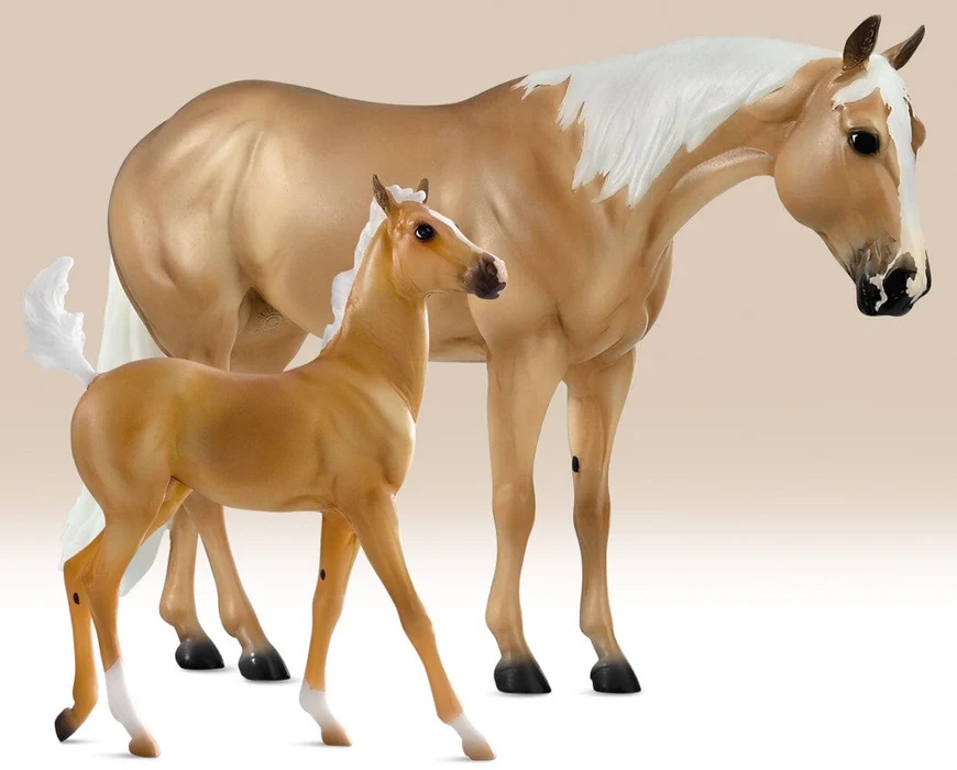 Breyer Ebony Shines & Foal Quarter Horse Set